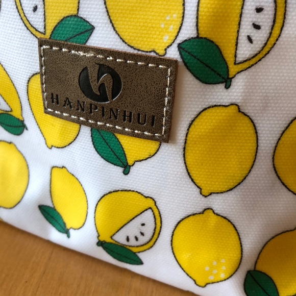Lemons Waterproof Travel Cosmetic Bag/New - Picture 4 of 4